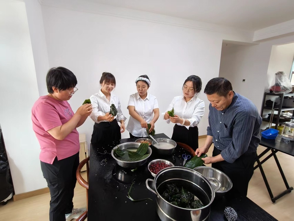 陕煤建设西北分公司:粽香情浓 共庆端午