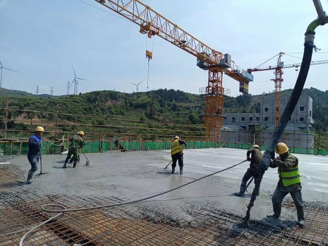 陕煤建设韩城分公司土建十一项目部：“双轮驱”按下施工快键，“三维度”掀起建设热潮