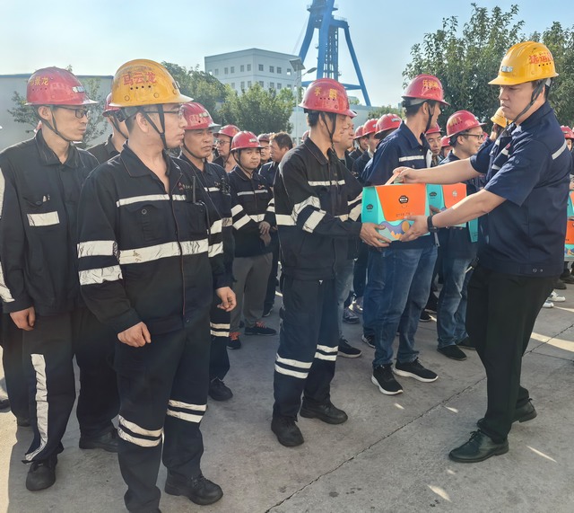 陕煤建设洗选煤运营公司澄合山阳运营项目部：一样中秋别样圆  情深意浓共团圆