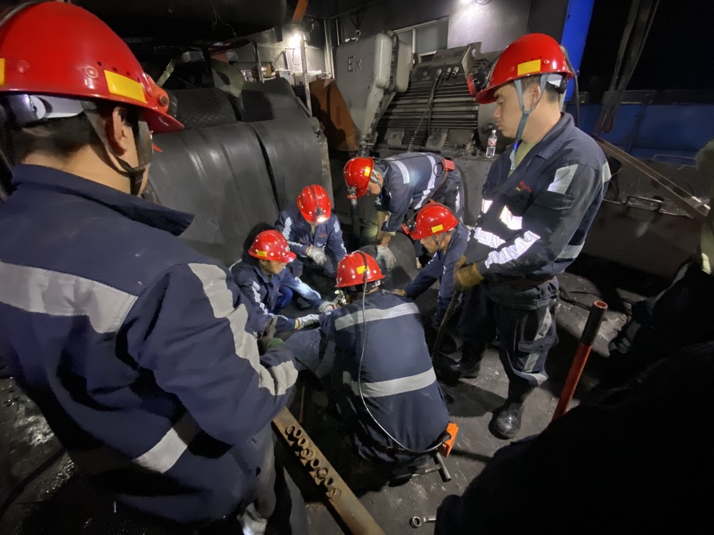 陕煤建设韩城分公司张家峁项目部：18小时抢修工程小纪