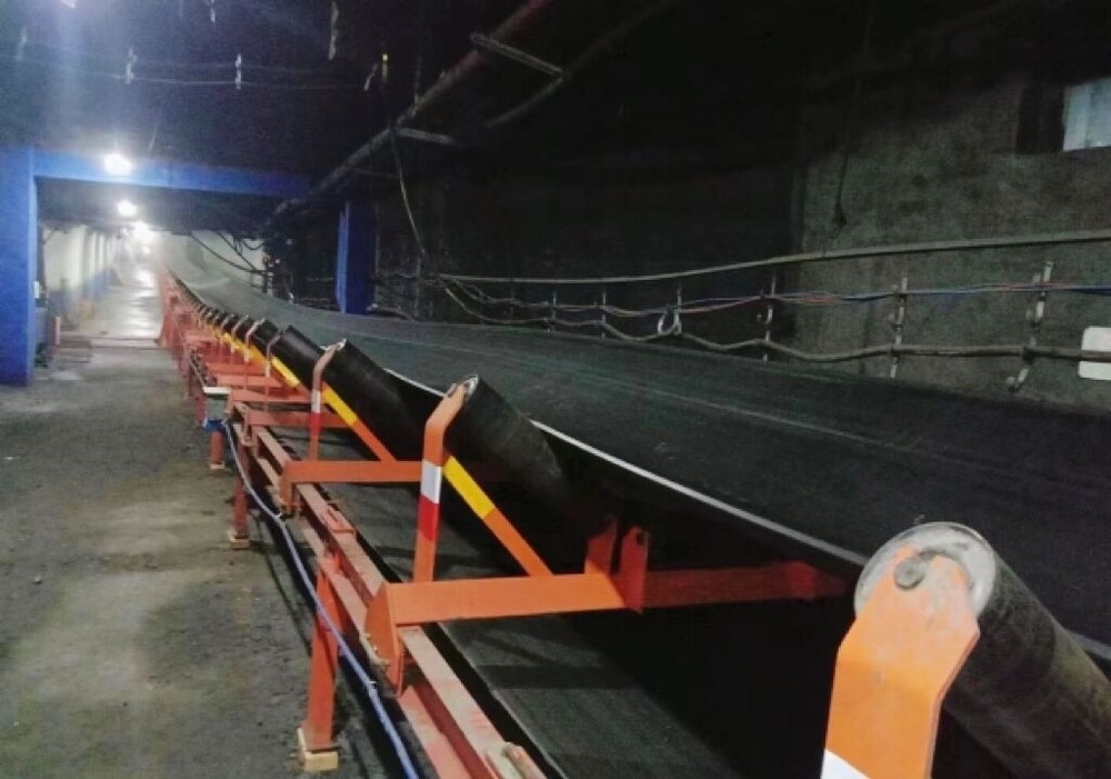 陕煤建设韩城分公司安装四项目部:文家坡矿井及选煤厂42盘区带式输送机设备及配电安装工程顺利通过竣工验收