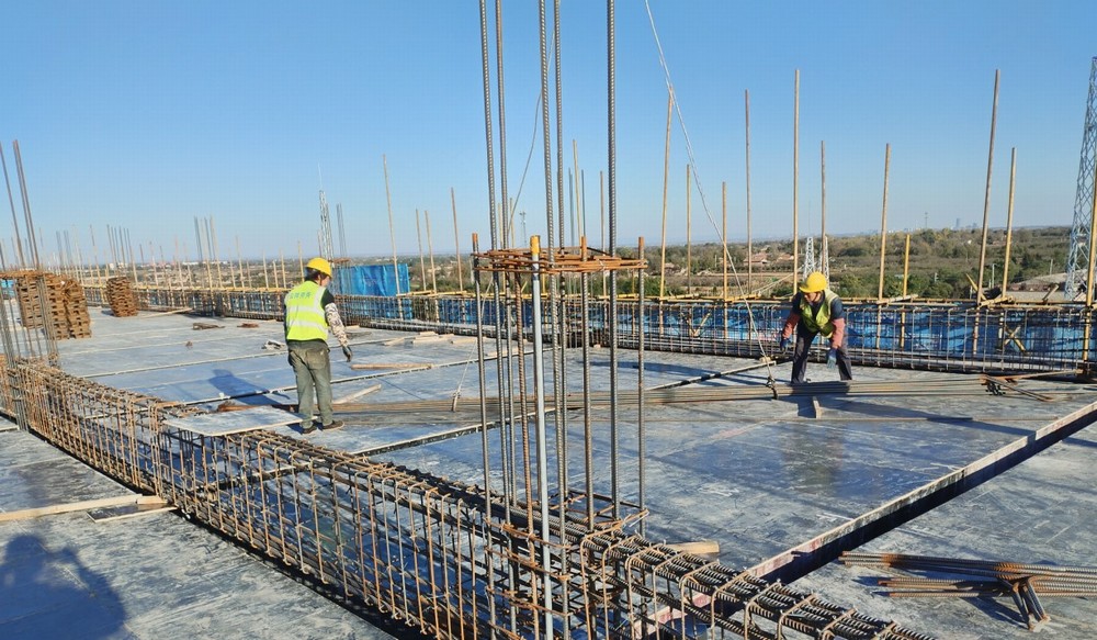 以砖瓦为笔，绘就城市新画卷