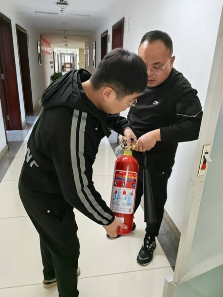 陕煤建设煤矿运营服务分公司：积极开展“党旗红护安全·党员行筑防线”主题活动