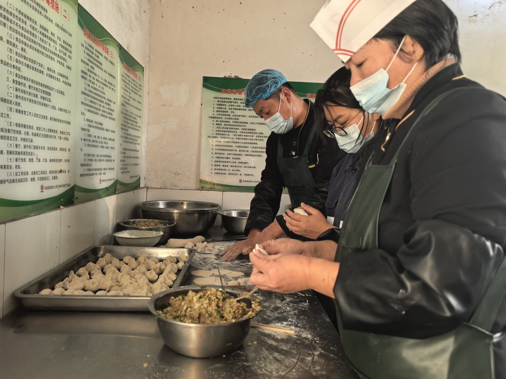 陕煤建设洗选煤运营公司:冬至送温暖 安全记心间