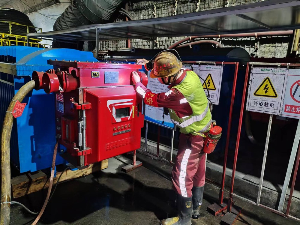 陕煤建设机电安装公司:青春有我,共绘新春华彩