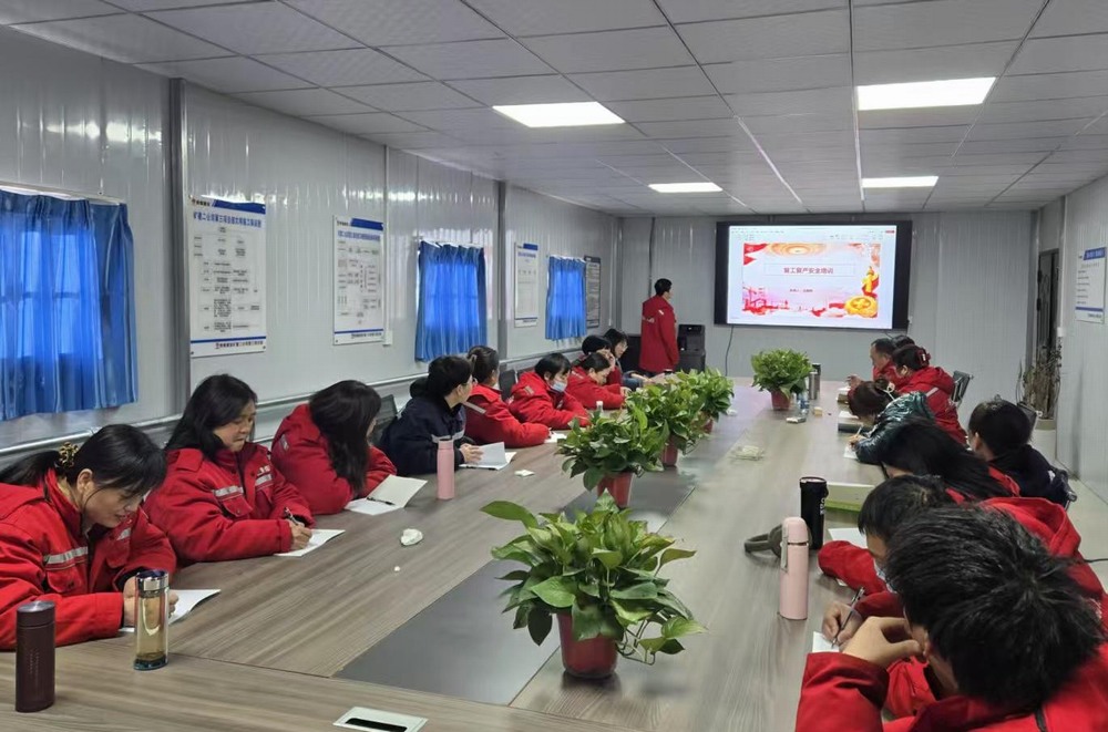 陕煤建设矿建二公司：重拳出击，严把“安全关”