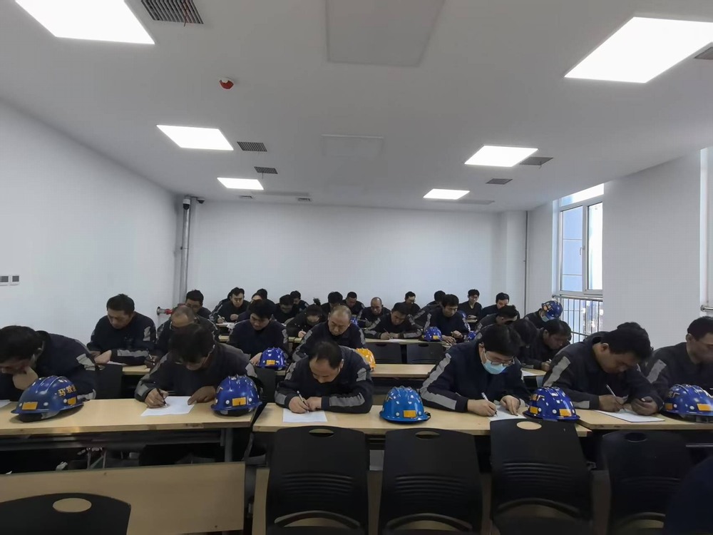 陕煤建设洗选煤运营公司红柳林洗煤厂项目部:撬动人才引领“新引擎,赋能现场管理“谱新篇”