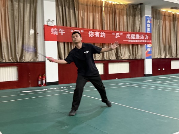 端午“羽”你有约 “乒”出健康活力