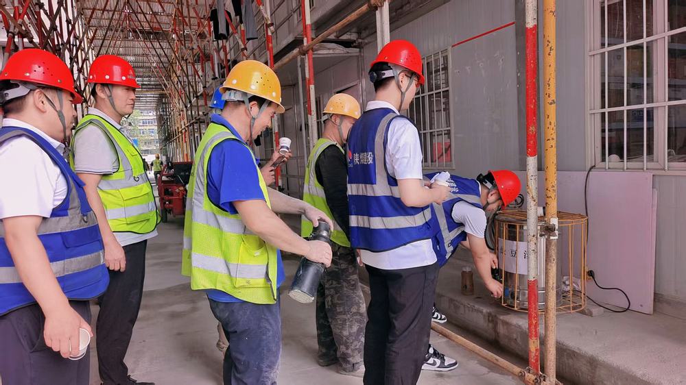 陕煤建设新城公司多举措保障员工夏日安康