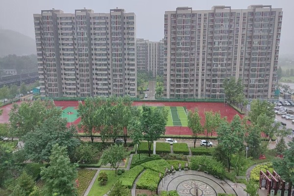 七月的雨脚 叩响儿时记忆