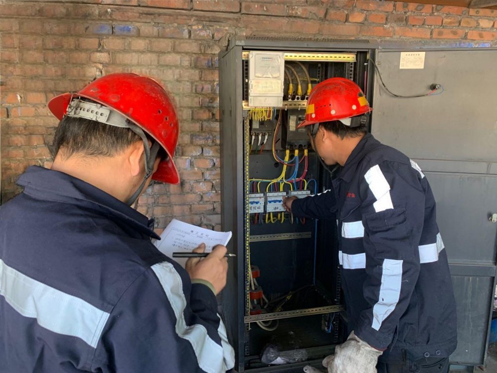 陕煤建设韩城分公司张家峁项目部：拧紧机电“安全阀” 冲刺百日安全目标