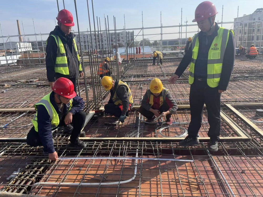 陕煤建设内蒙古分公司第一项目部：一团队攻坚双项目，全力冲刺四季度“全年红”