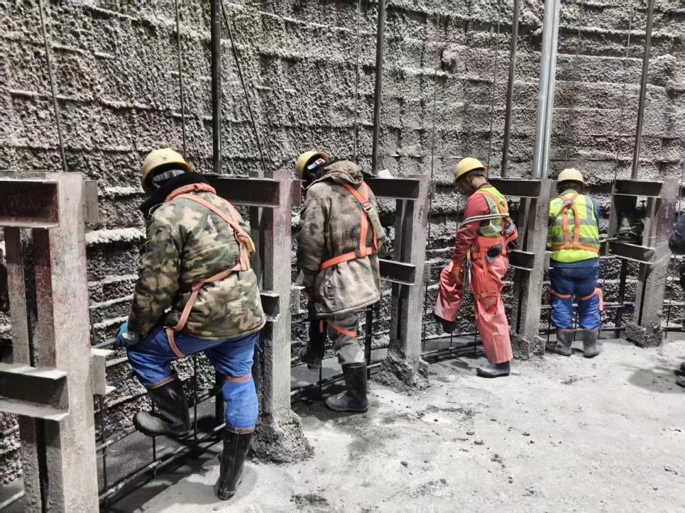 陕煤建设矿建三公司天山(二号井)项目部:百日安全护航决战四季度 竖井施工攻坚传捷报