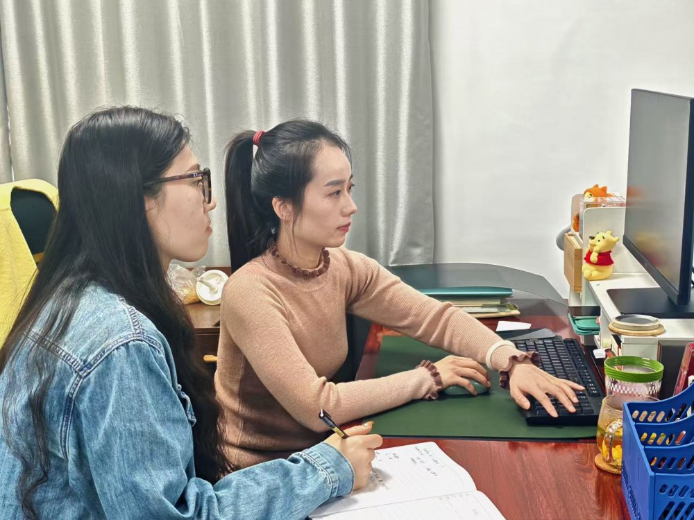 “账”里春秋藏严谨，学中奋进护发展