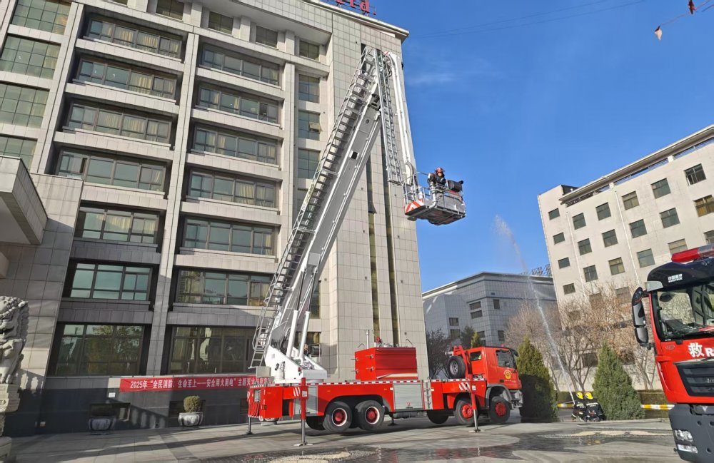 陕煤建设煤矿运营服务分公司：消防演练提升应急能力