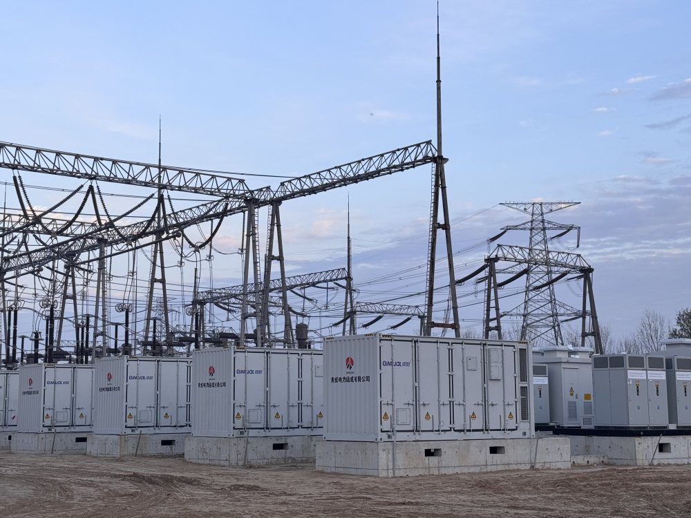 陕煤建设机电安装公司:120MW/240MWh独立储能项目核心设备就位圆满完成