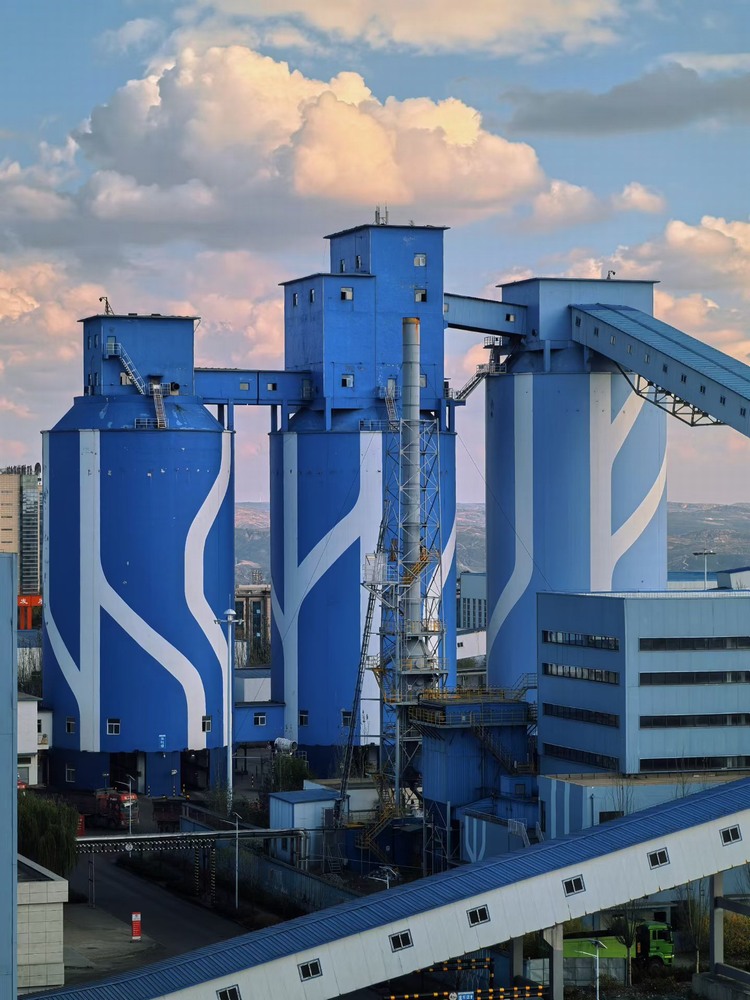 神木冬韵里，藏着最动人的烟火与担当