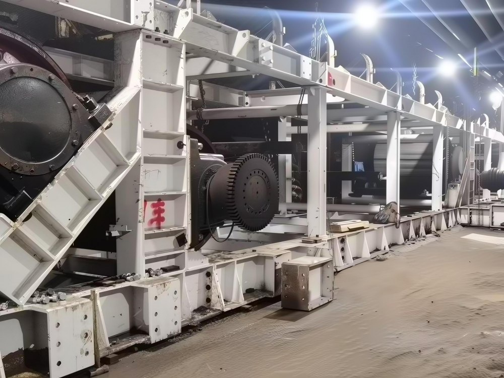 陕煤建设机电安装公司小保当项目部顺利完成带式输送机关键节点安装工作