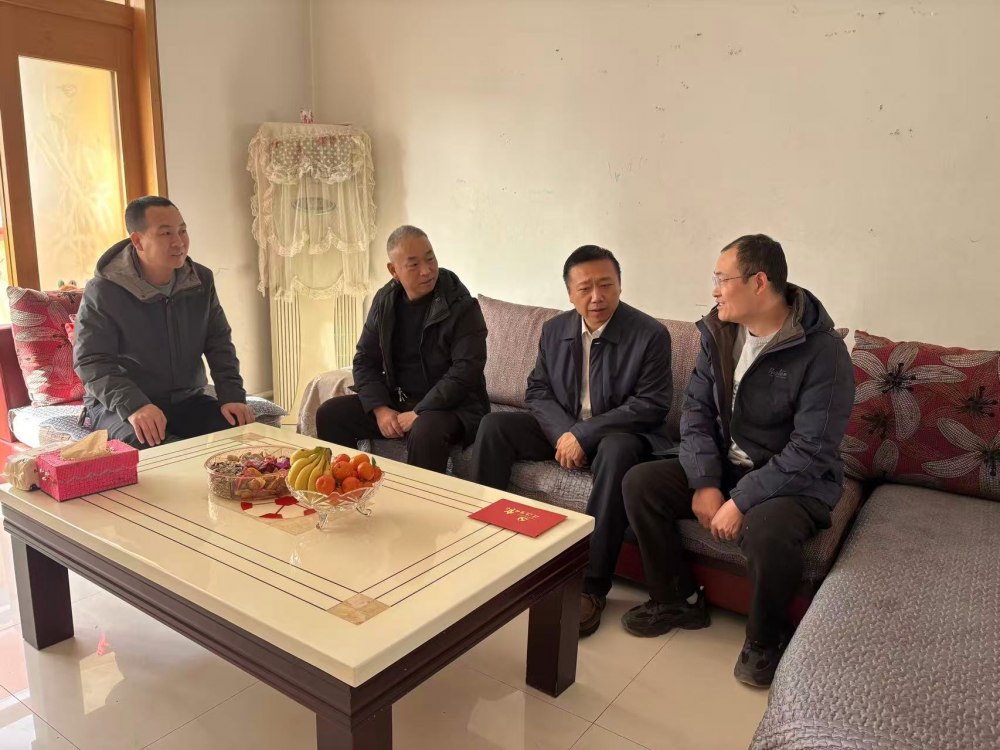 陕煤建设澄合分公司:春节慰问暖人心 党内关怀显真情